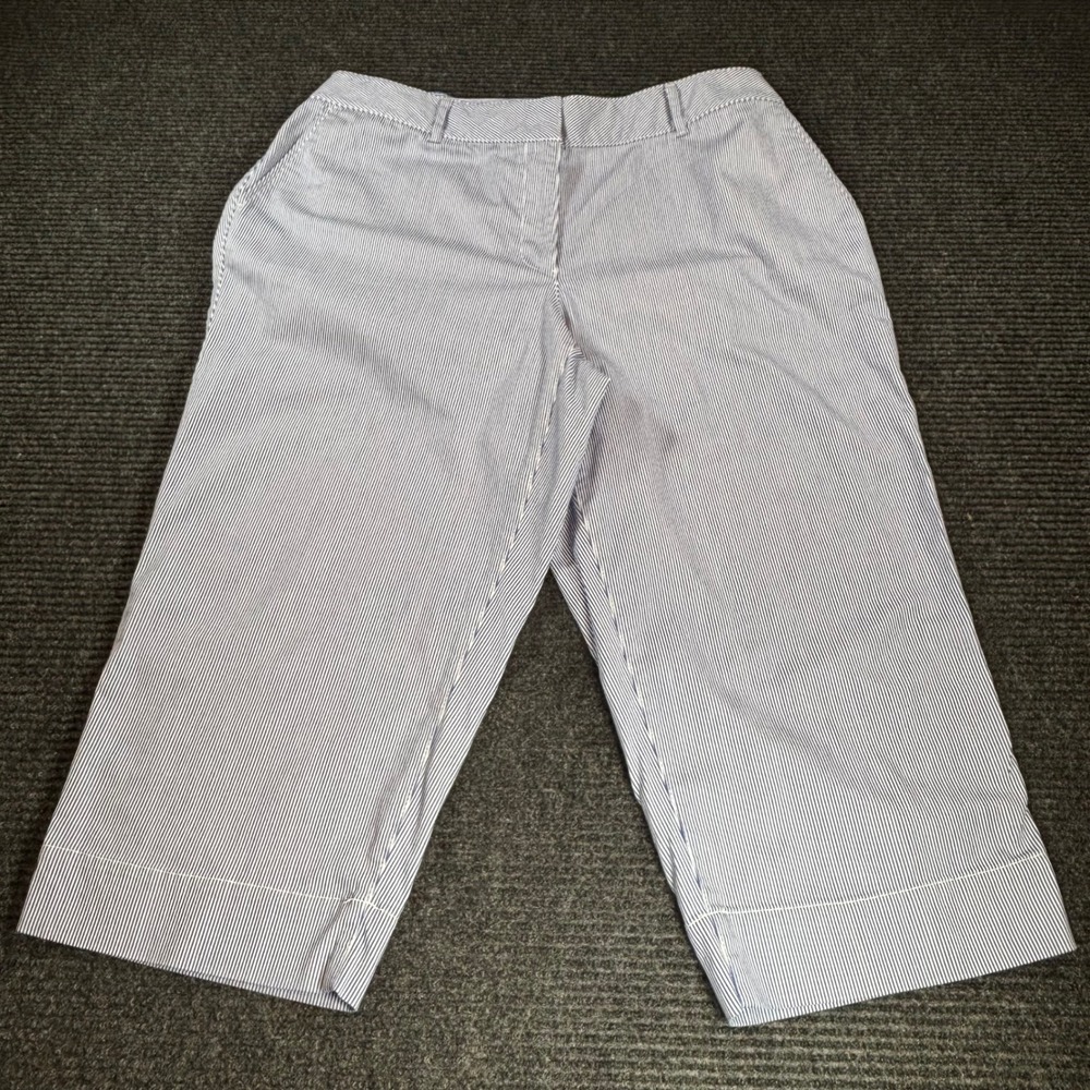 Talbots Wide Crop Seersucker Striped Pants Blue White 16WP Womens Stretch Cotton